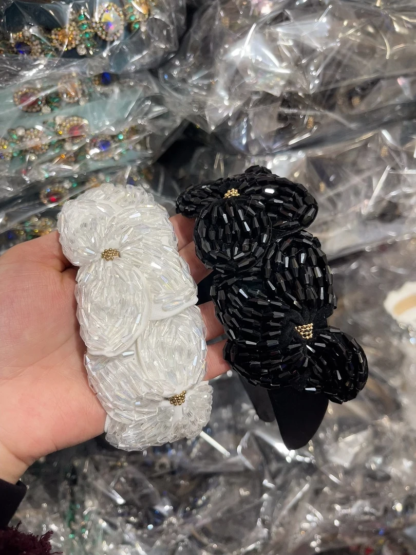 小香风水晶花朵立体发箍AZ653