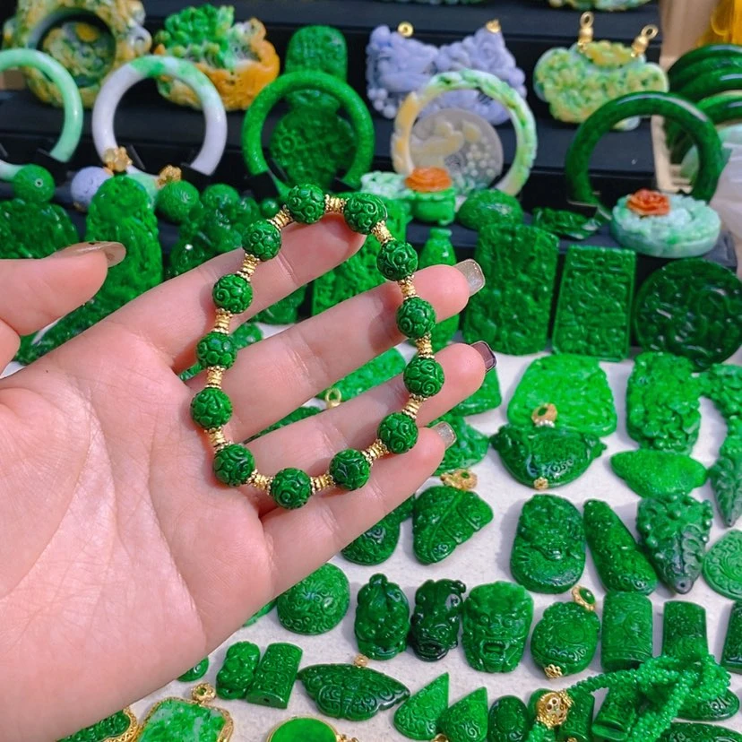 【闪购商品】翡翠套链未镶嵌满色满绿手串
