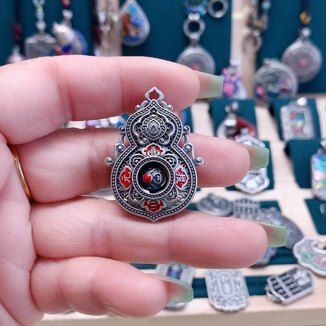 足银玻璃足银吊坠