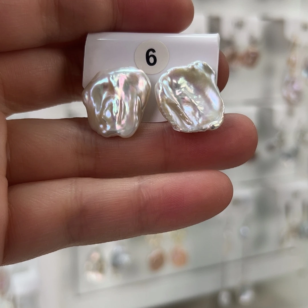 非金属巴洛克花瓣耳饰