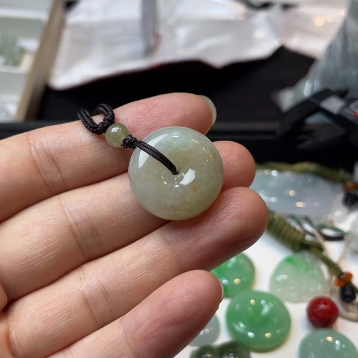 翡翠未镶嵌吊坠(不含链)洒金黄面包扣