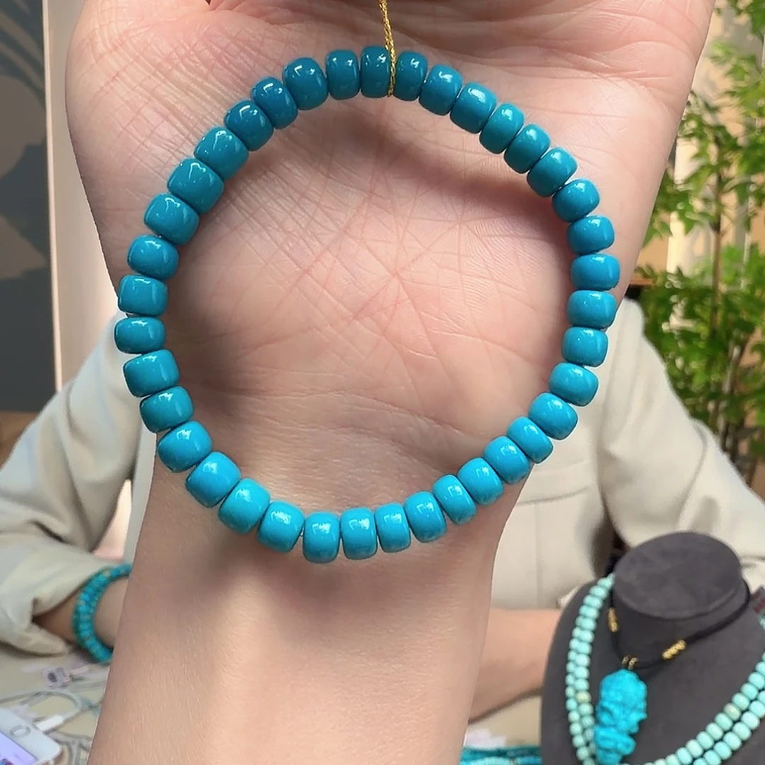 绿松石未镶嵌颈饰