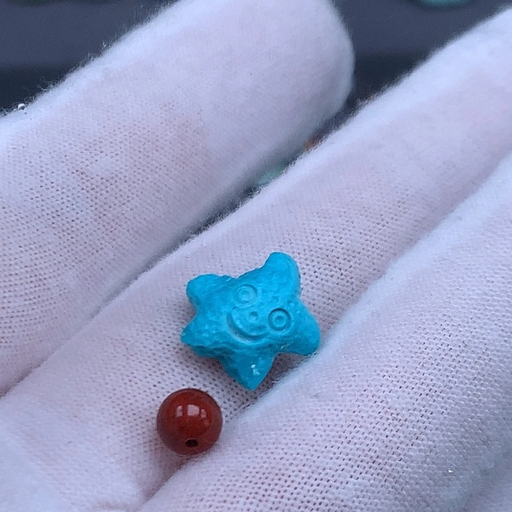 南红玛瑙未镶嵌珠宝奇石