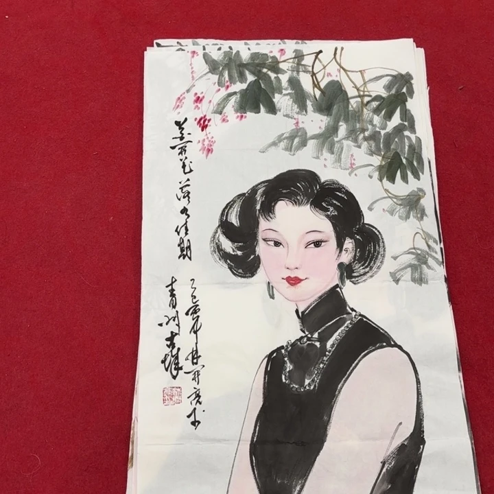 国画花鸟等图案为一体而