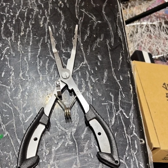 瑕疵路亚钳黑色没有售后