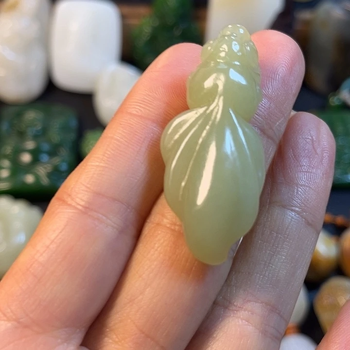 和田玉（黄玉）未镶嵌挂件