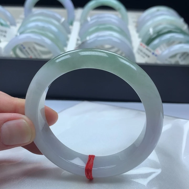 翡翠未镶嵌手镯57圈