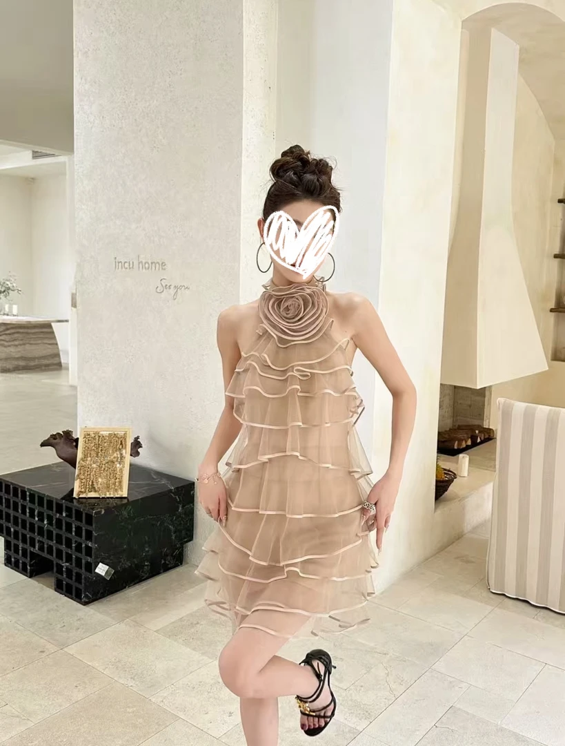 奶杏玫瑰/夏季法式浪漫玫瑰花朵多层荷叶边挂脖连衣裙