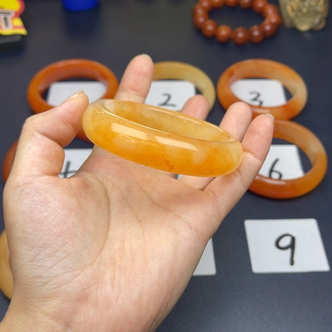 未镶嵌石英质玉（黄龙玉）手镯8号57圈