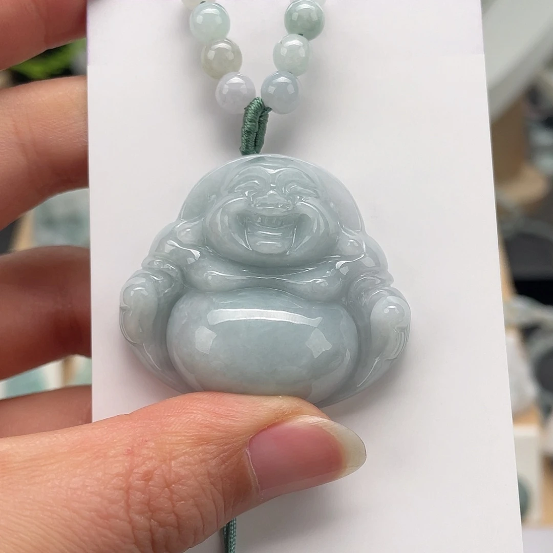 翡翠未镶嵌颈饰佛公