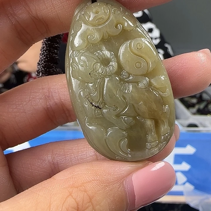 颈饰未镶嵌和田玉