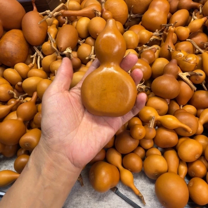C***…嘿Siri一把夹饼葫芦