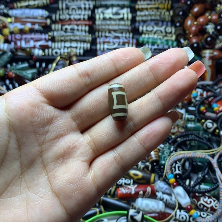 玛瑙/玉髓未镶嵌吊坠(赠链)