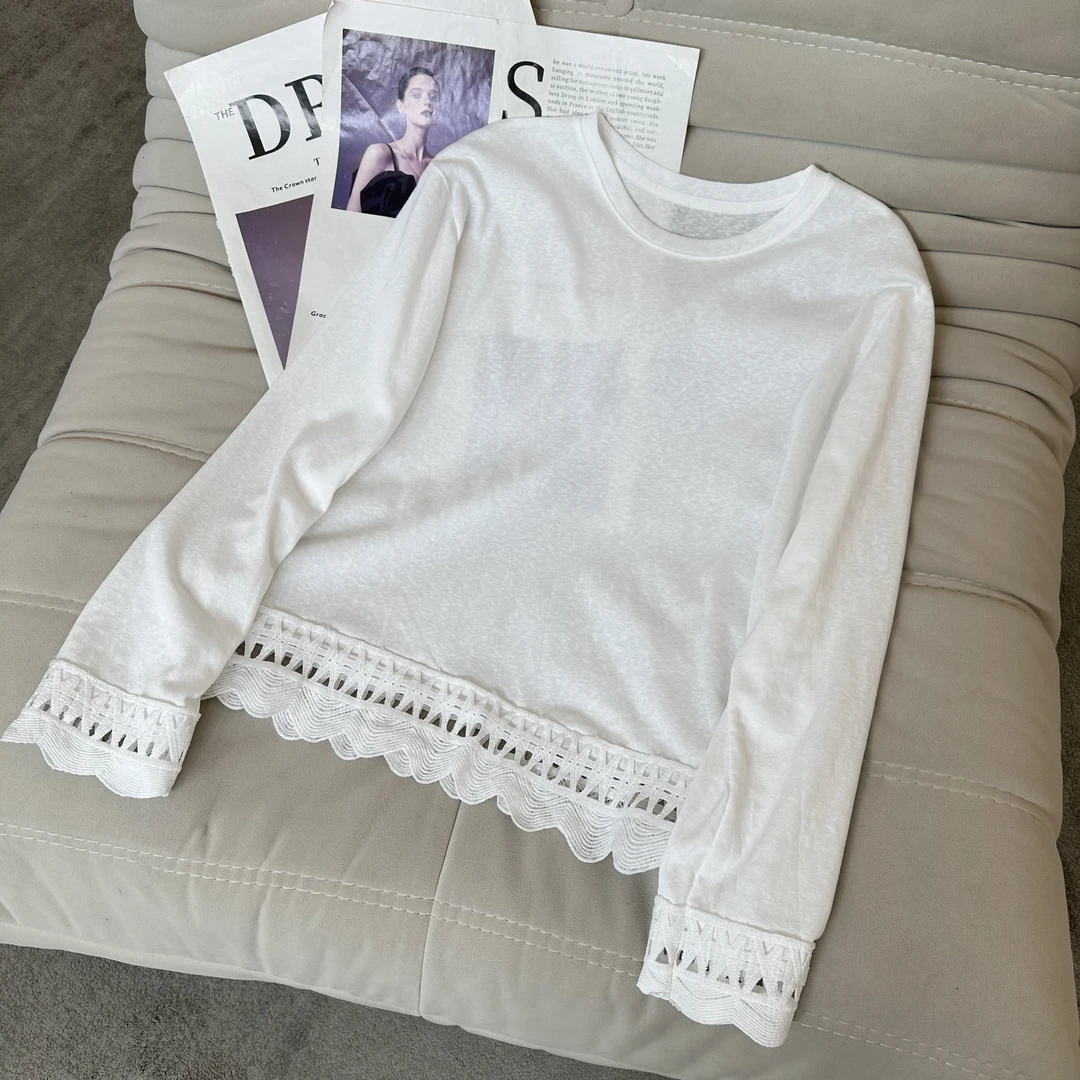 【米可家】镂空花边拼接雪花棉长袖上衣008