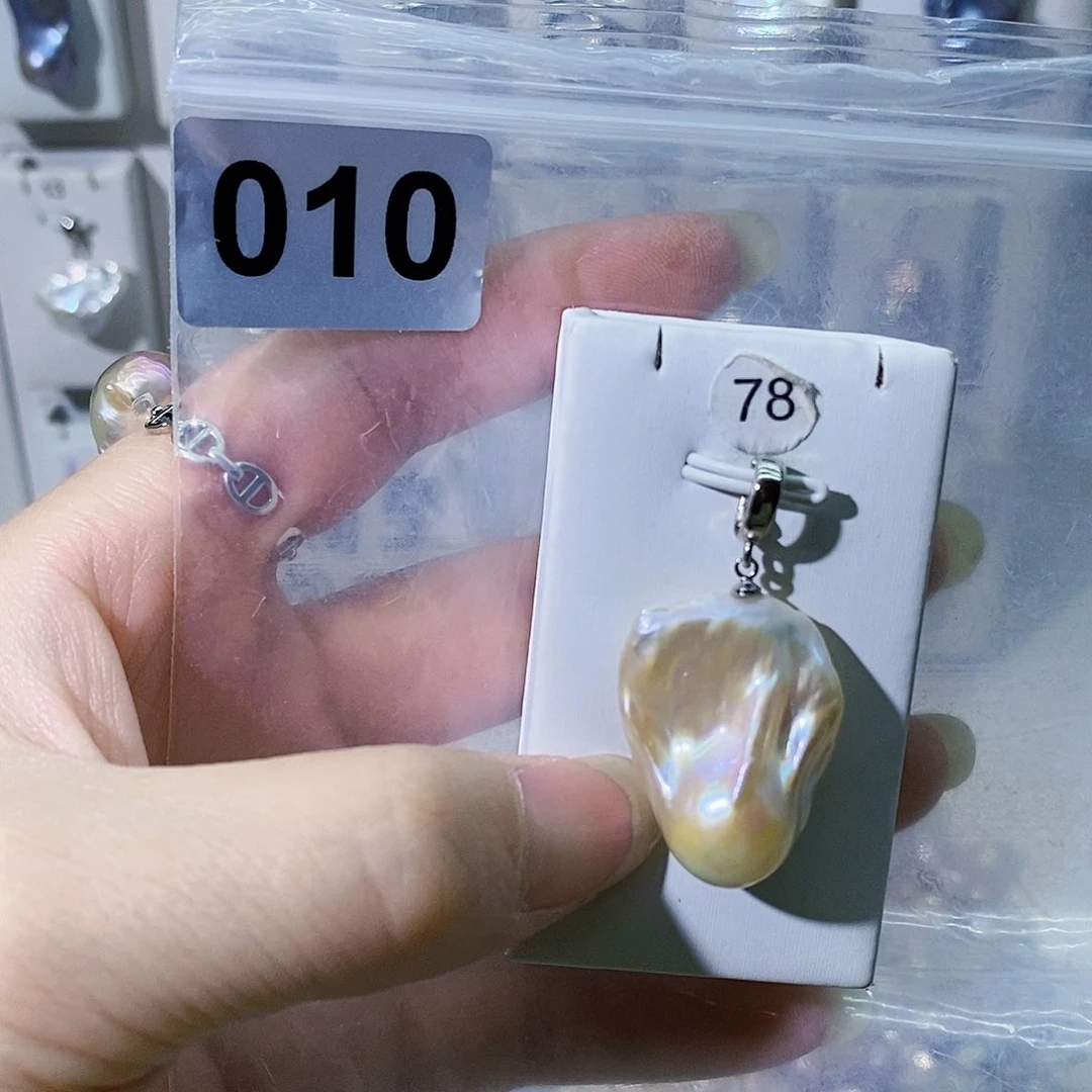 淡水珍珠合金颈饰