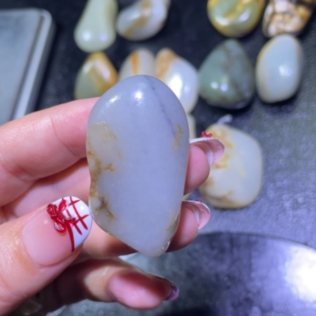 【闪购商品】颈饰未镶嵌和田玉遇***路