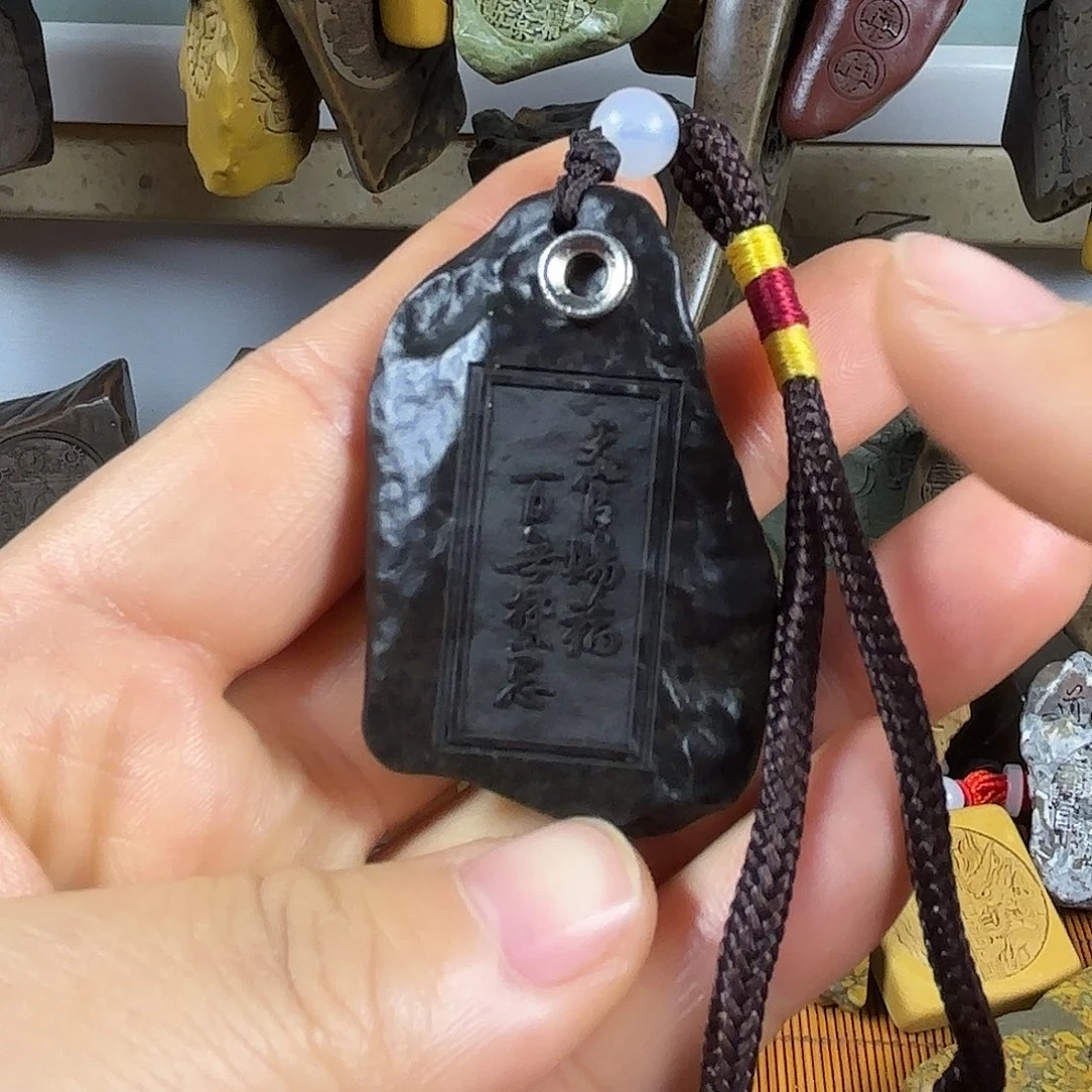 新疆戈壁石原石雕刻