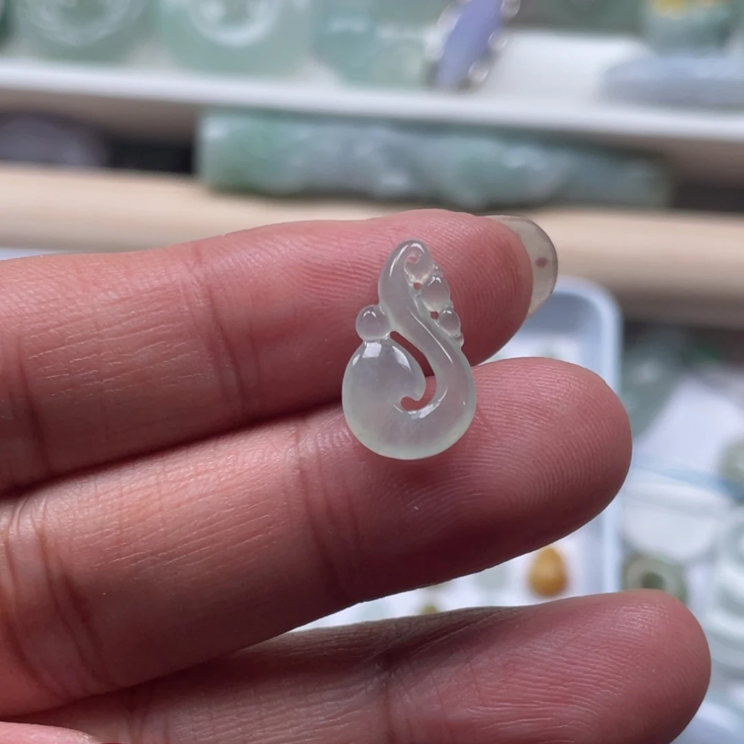 翡翠颈饰未镶嵌56888878