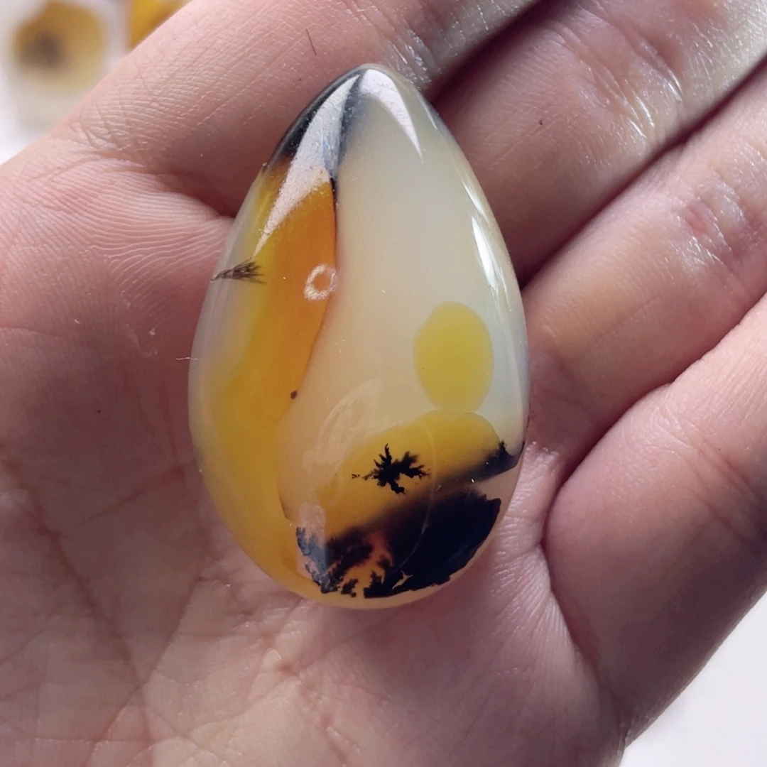 玛瑙/玉髓未镶嵌珠宝奇石
