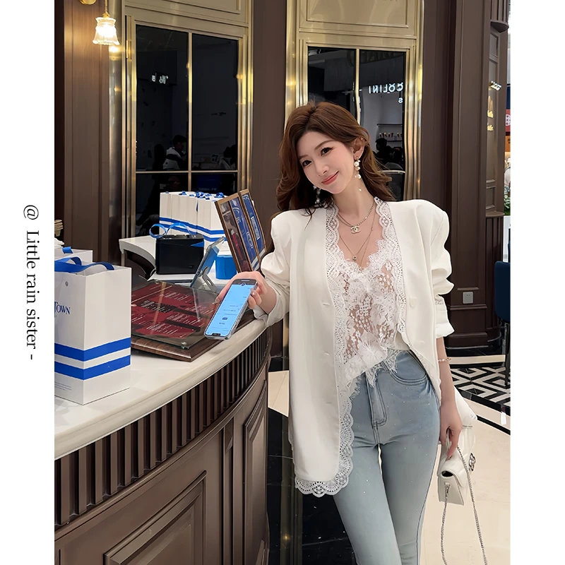 小雨姐姐新款【奥洛白西装】高级感蕾丝拼接V领宽松西装外套女