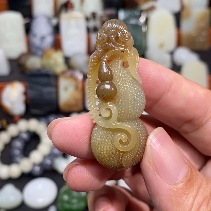 【闪购商品】颈饰未镶嵌和田玉