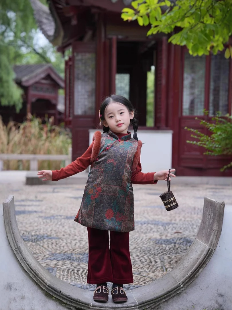 女童汉服儿童棉服秋冬加绒背心裙复古中国风女童演出服拜年服
