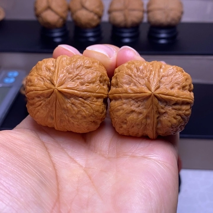 文玩核桃把件玺宝四楞60