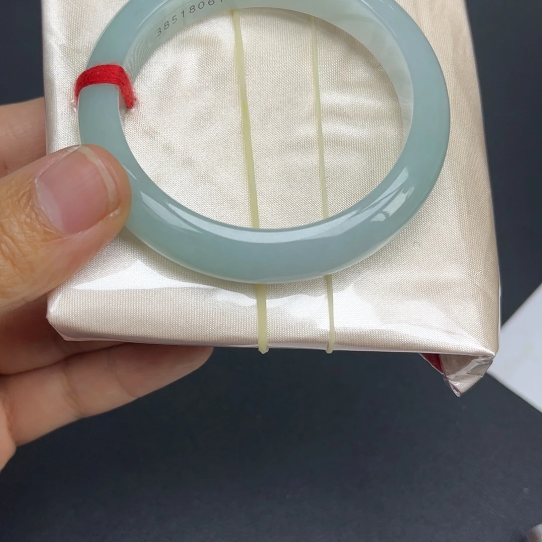 翡翠未镶嵌手镯手镯