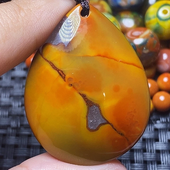 强***@玛瑙/玉髓未镶嵌颈饰