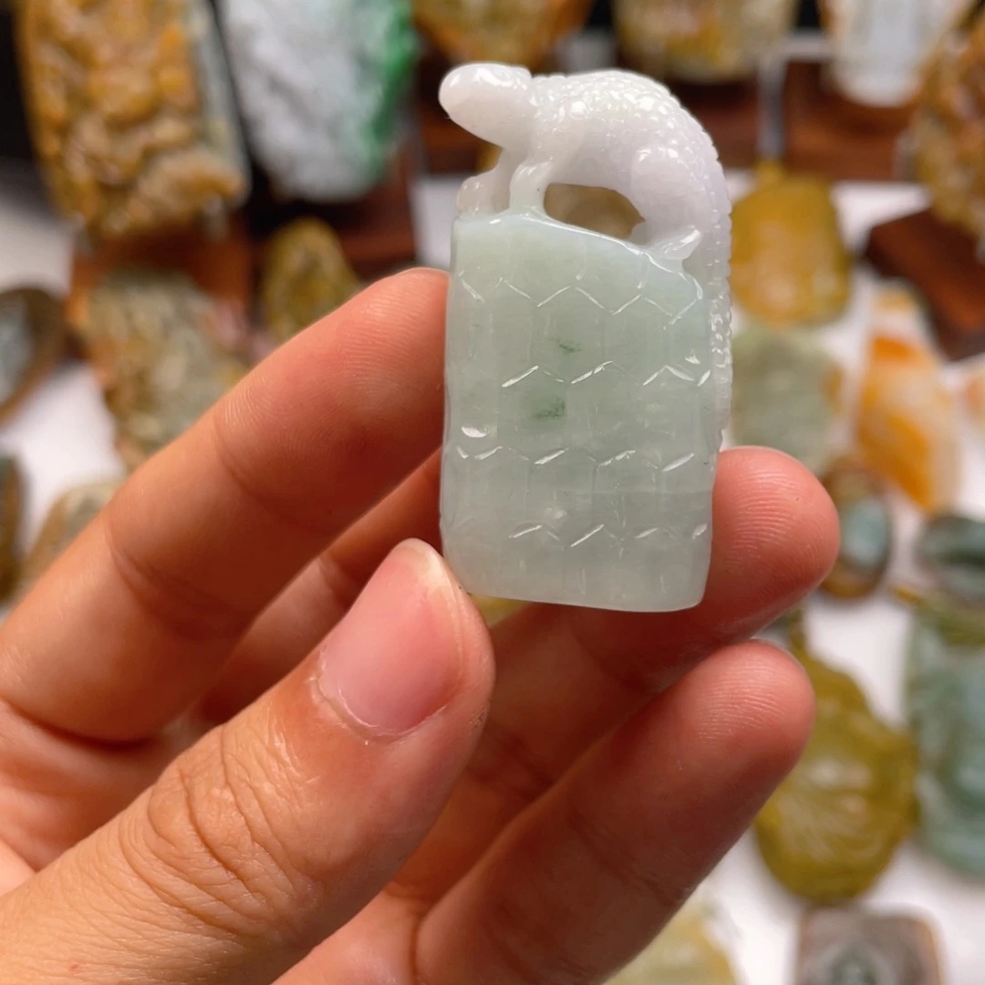 定制翡翠未镶嵌翡翠