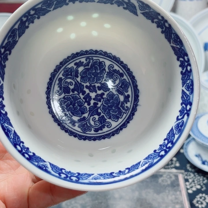 青花玲珑5寸饭碗牡丹花