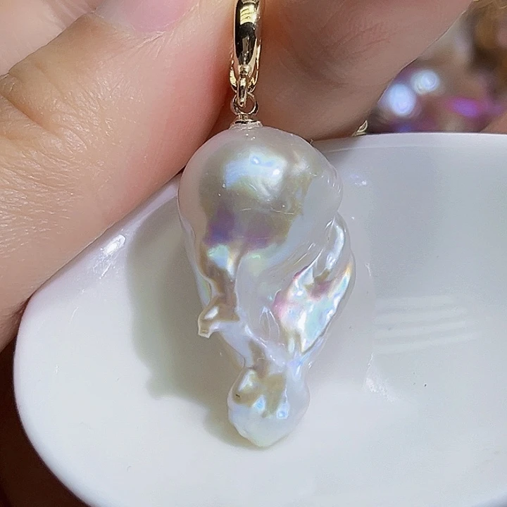 颈饰未镶嵌淡水珍珠