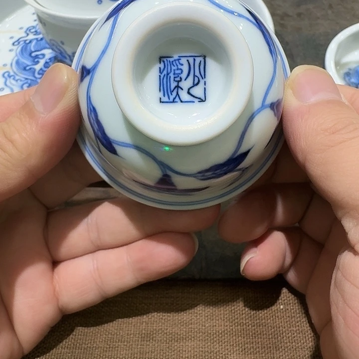 其他瓷少溪仿成化栀子花小压手杯