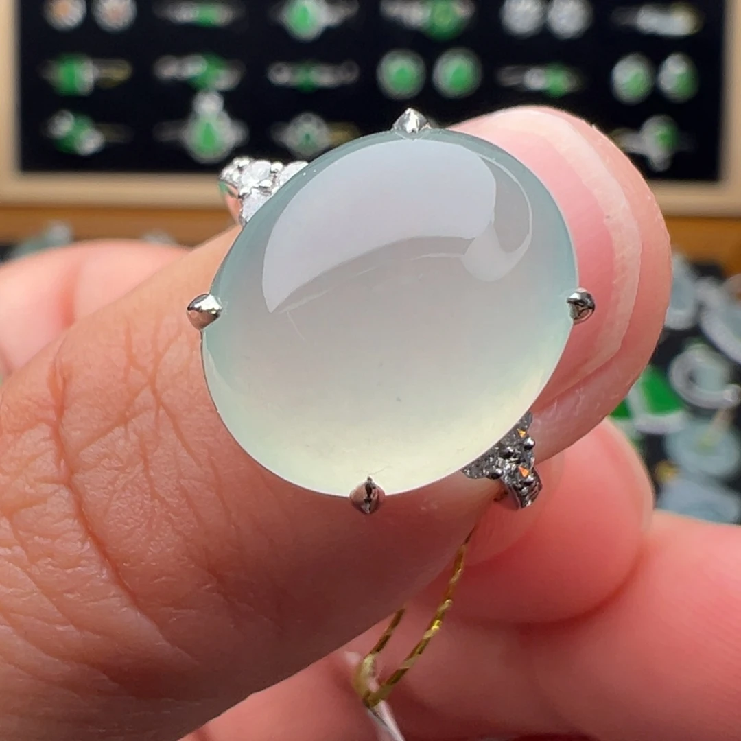 翡翠18K金镶嵌戒指蛋面14