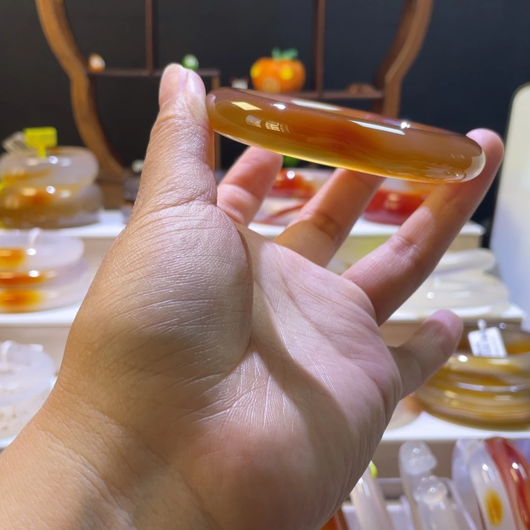 玛瑙/玉髓手镯未镶嵌