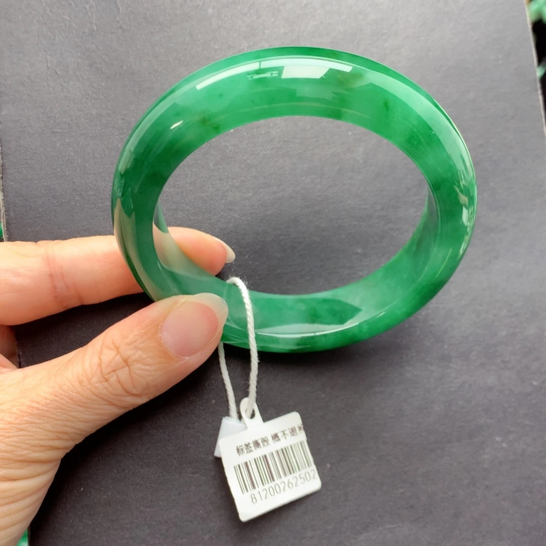 未镶嵌手镯石英质玉