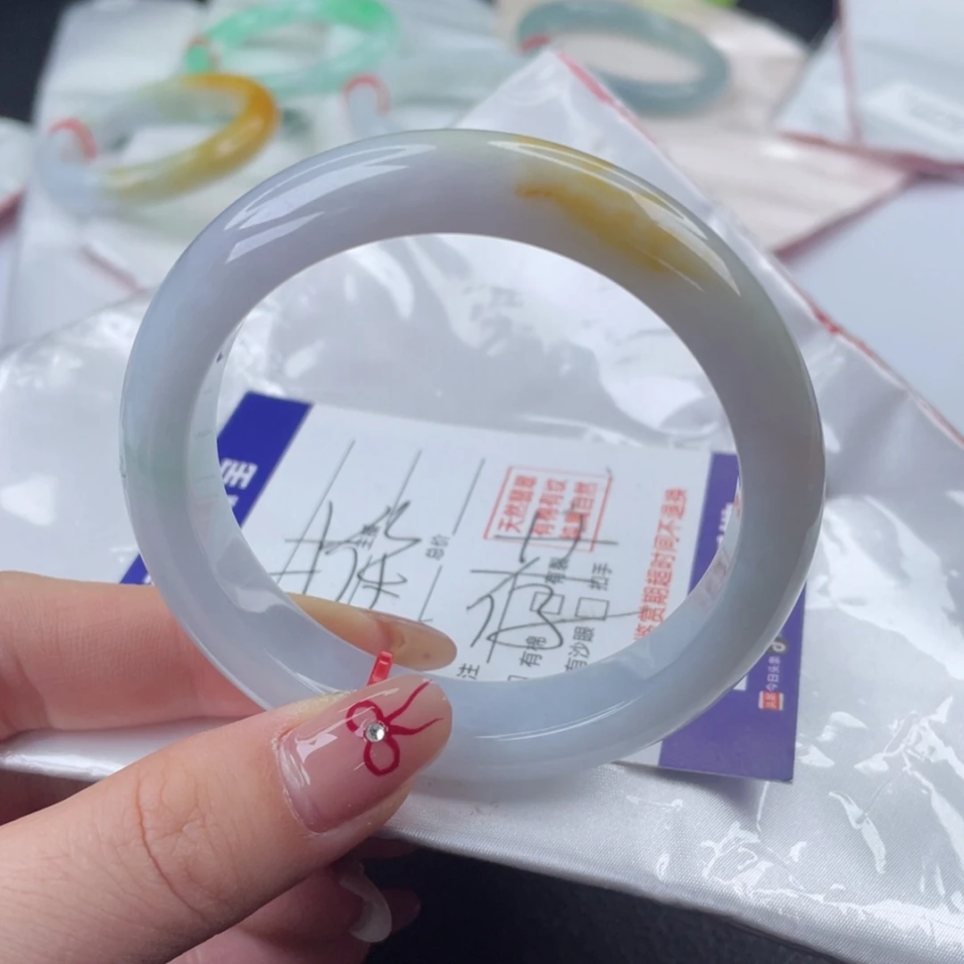 翡翠手镯未镶嵌57口12