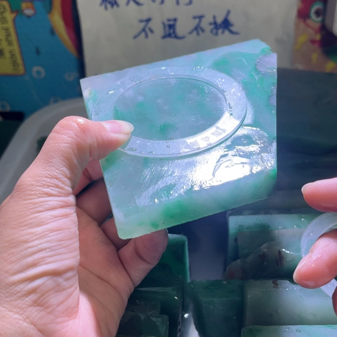 定制石英质玉（非洲翠）