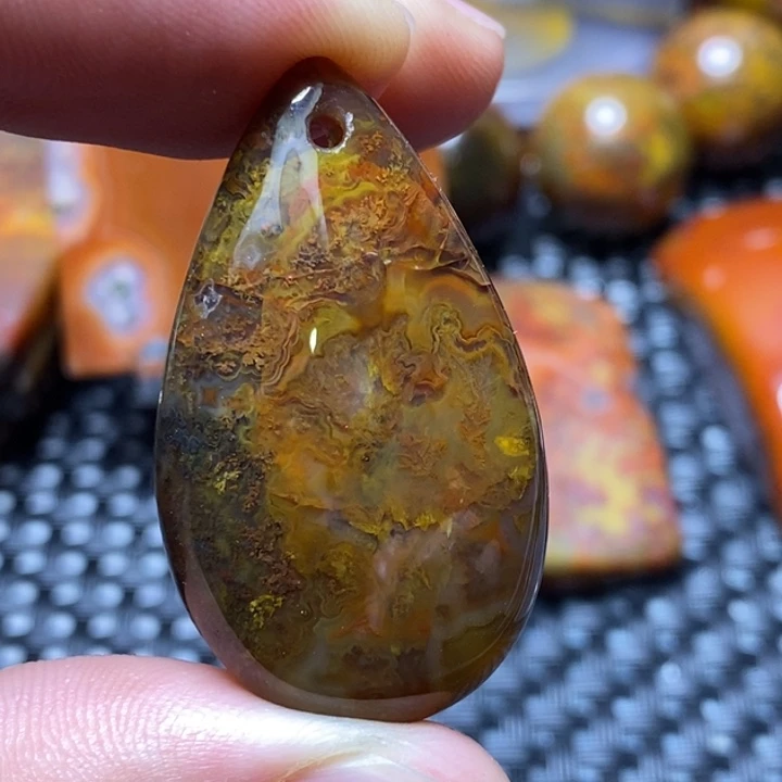 玛瑙/玉髓颈饰未镶嵌