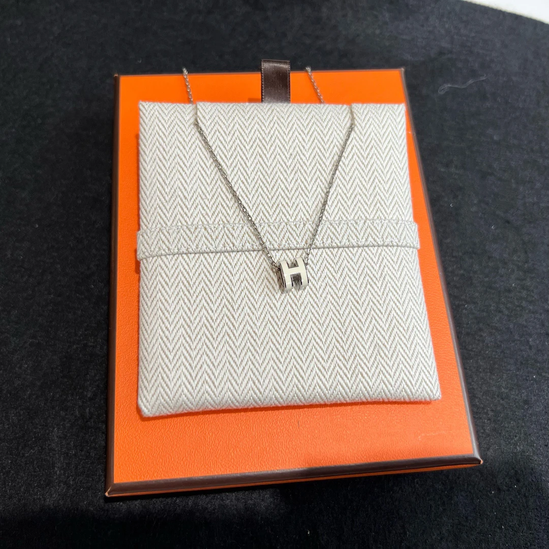 95新 Hermes/爱马仕 御古屋/27788/mini poph项链 盒