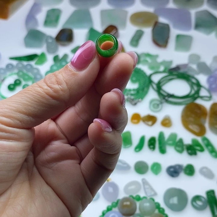 翡翠未镶嵌挂件天然翡翠