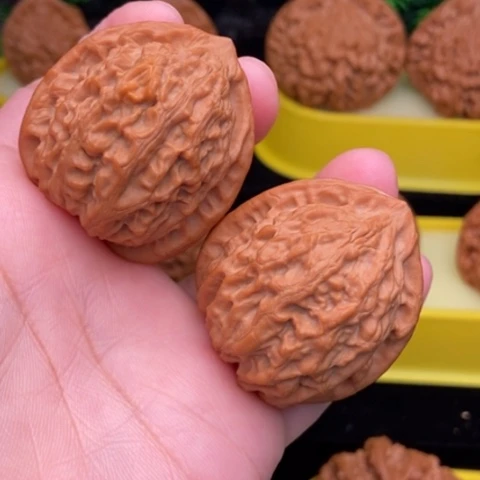 把件文玩核桃孜*粒金牛38全品