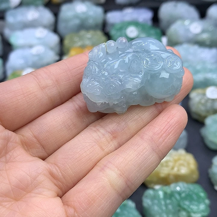 翡翠未镶嵌颈饰天然缅甸A货翡翠貔貅吊坠