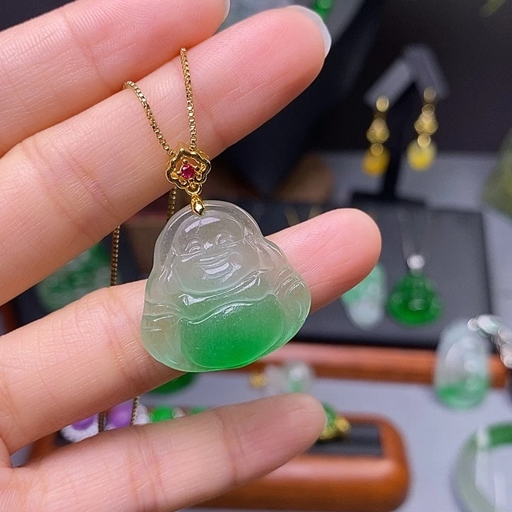 吊坠(赠链)未镶嵌翡翠