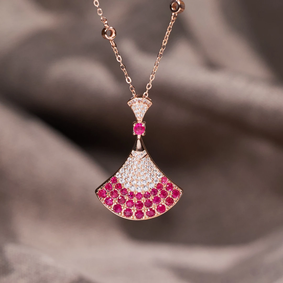 珠宝礼物【歪歪】裙子*红宝石项链*(多样性发一）N4308