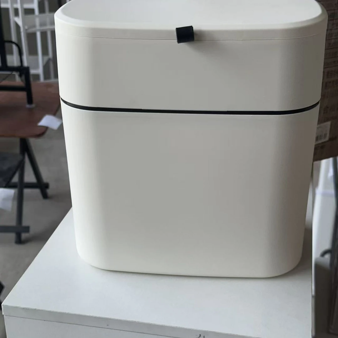 厨房简易壁挂垃圾桶