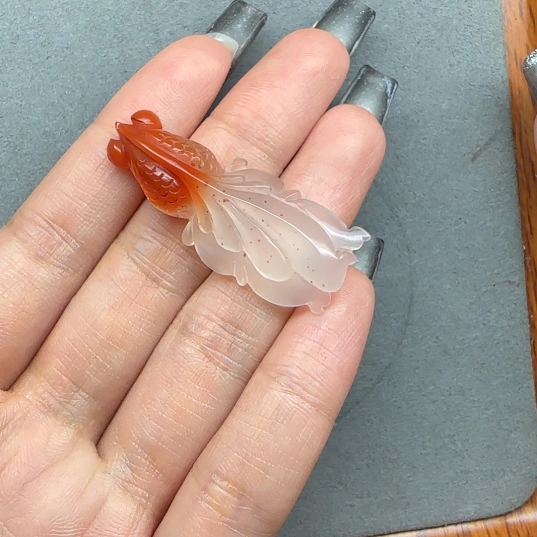 未镶嵌配饰南红玛瑙