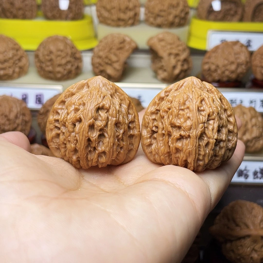 把件文玩核桃都***人密纹38左右