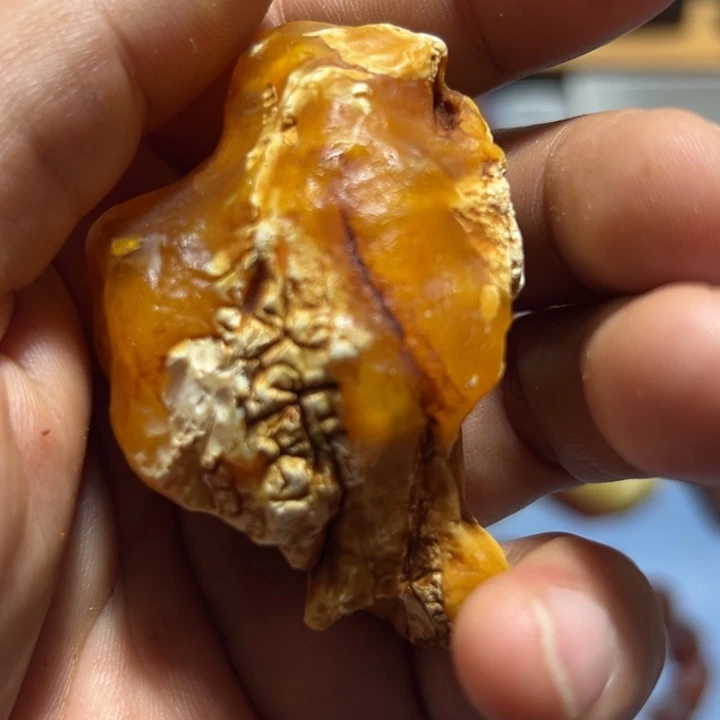 定制琥珀未镶嵌波罗的海琥珀