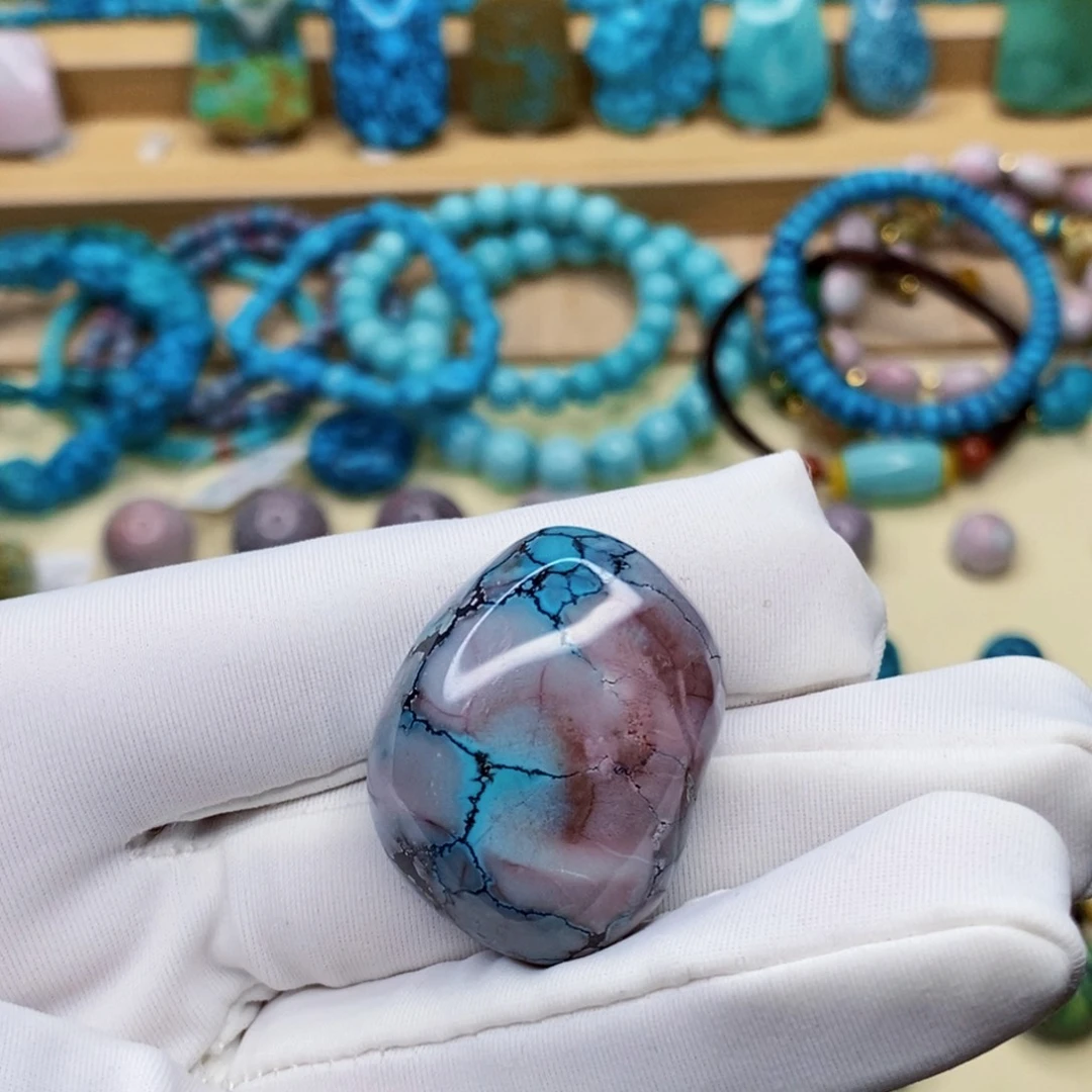 绿松石未镶嵌珠宝奇石